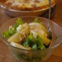 Salad with Prosciutto, Caramelized Pears, & Walnuts_image