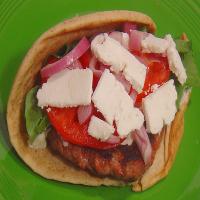 Greek Burger With Arugula and Feta_image