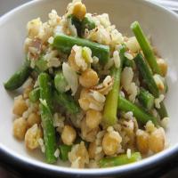 Super-Quick Brown Rice With Asparagus, Chickpeas, and Almonds image