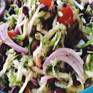 Shredded Zucchini and Black Bean Salad_image