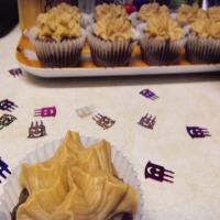 Brownie Cupcakes with Peanut Butter Frosting_image