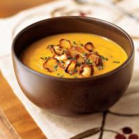 Carrot-Parsnip Soup With Parsnip Chips_image