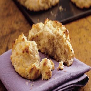 Quick French Onion Biscuits_image