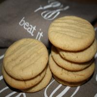 Peanut Butter Cookies (By Laura Secord )_image