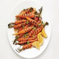 Grilled Carrots with Harissa Butter_image