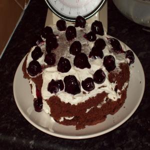 Easy Peasy Black Forest Cake_image