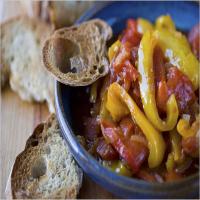 Stewed Peppers with Tomatoes, Onions and Garlic_image