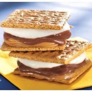 Microwave Peanut Butter S'Mores_image