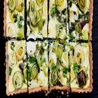 Leek-and-Goat-Cheese Tart with Rye Crust_image