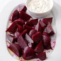 Beets With Chive Cream_image