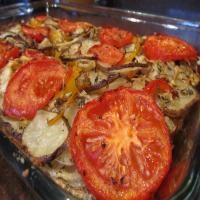 Potato Gratin With Peppers, Onions and Tomatoes_image