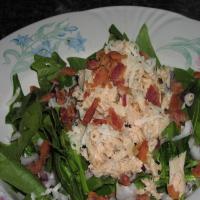 Fresh Spinach Salad With Spicy Tuna_image