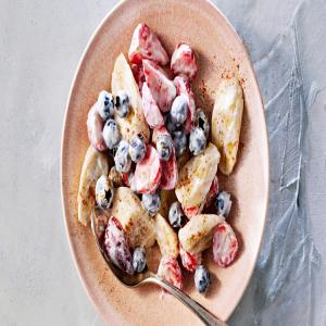 Fruit Salad with Cinnamon-Honey Yogurt_image
