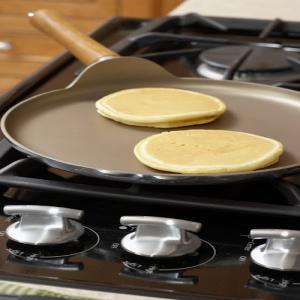 Alton Brown's Perfect Pancakes_image