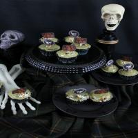 Vegan Halloween Chocolate Cupcakes with Vegan Matcha Icing_image
