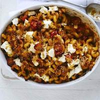 Spicy cheese & tomato bake image