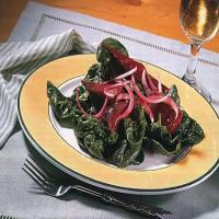Spinach and Roasted Beet Salad with Ginger Vinaigrette_image