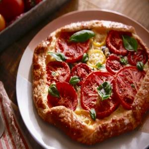 Tomato and Mozzarella Tart image