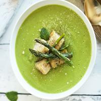 Creamy Asparagus and Pea Soup_image