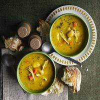 Herby chicken & butter bean soup image