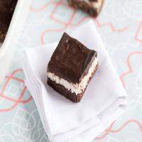 Coconut-Candy Bar Brownies_image