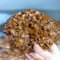 Giant Flourless Chocolate Cookies_image