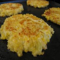 Cheesy Cauliflower Cakes Recipe - (4.4/5)_image