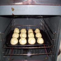 Kiwi Muffins image
