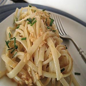 Quick 'n Easy Garlic Pasta image