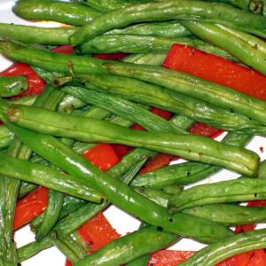 Roasted Green Beans and Red Peppers_image