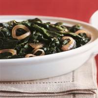 Tuscan Kale with Caramelized Onions and Red-Wine Vinegar_image