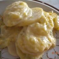 Mom's Red Scalloped Potatoes_image