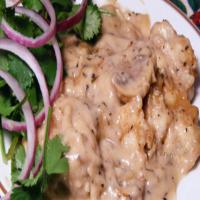 Chicken Marsala With Basil and Mushrooms_image