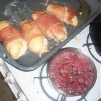 Prosciutto Wrapped Chicken Breasts with Orange-Cranberry Jus_image