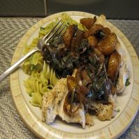 Chicken With Clementine Sauce & Avocado Pasta_image