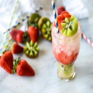 Strawberry-Kiwi Sangria_image