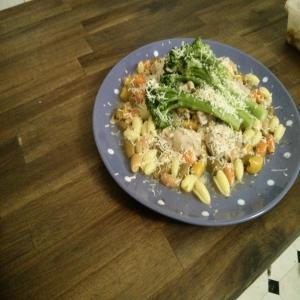 Fiore With Broccoli Rabe, Chicken, and Pecorino Cheese_image
