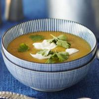 Curried lentil, parsnip & apple soup image