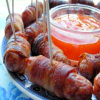 Pigs in Blankets-Bacon and Sausage Rolls for Christmas Trimmings_image