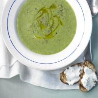 Rocket & courgette soup with goat's cheese croutons image