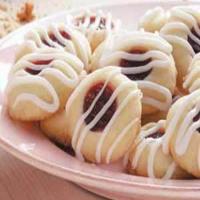 Raspberry Almond Shortbread Cookies_image