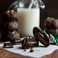 Crème de Menthe Stuffed Chocolate Cookies_image