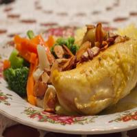 Chicken Tangine With Almonds_image