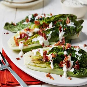 Grilled Wedge with Bacon and Blue Cheese_image