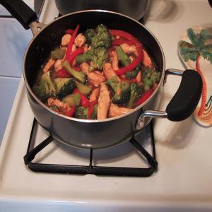 Stir Fry Chicken and Broccoli With Peanuts image