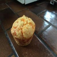 Cheddar Cornmeal Muffins_image