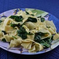Egg Noodles with Spinach image