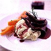 Roast Haunch of Venison with a Red Wine Gravy_image