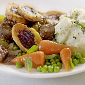 Glazed carrots with peas_image