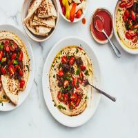 Hummus Dinner Bowls With Spiced Ground Beef and Tomatoes_image